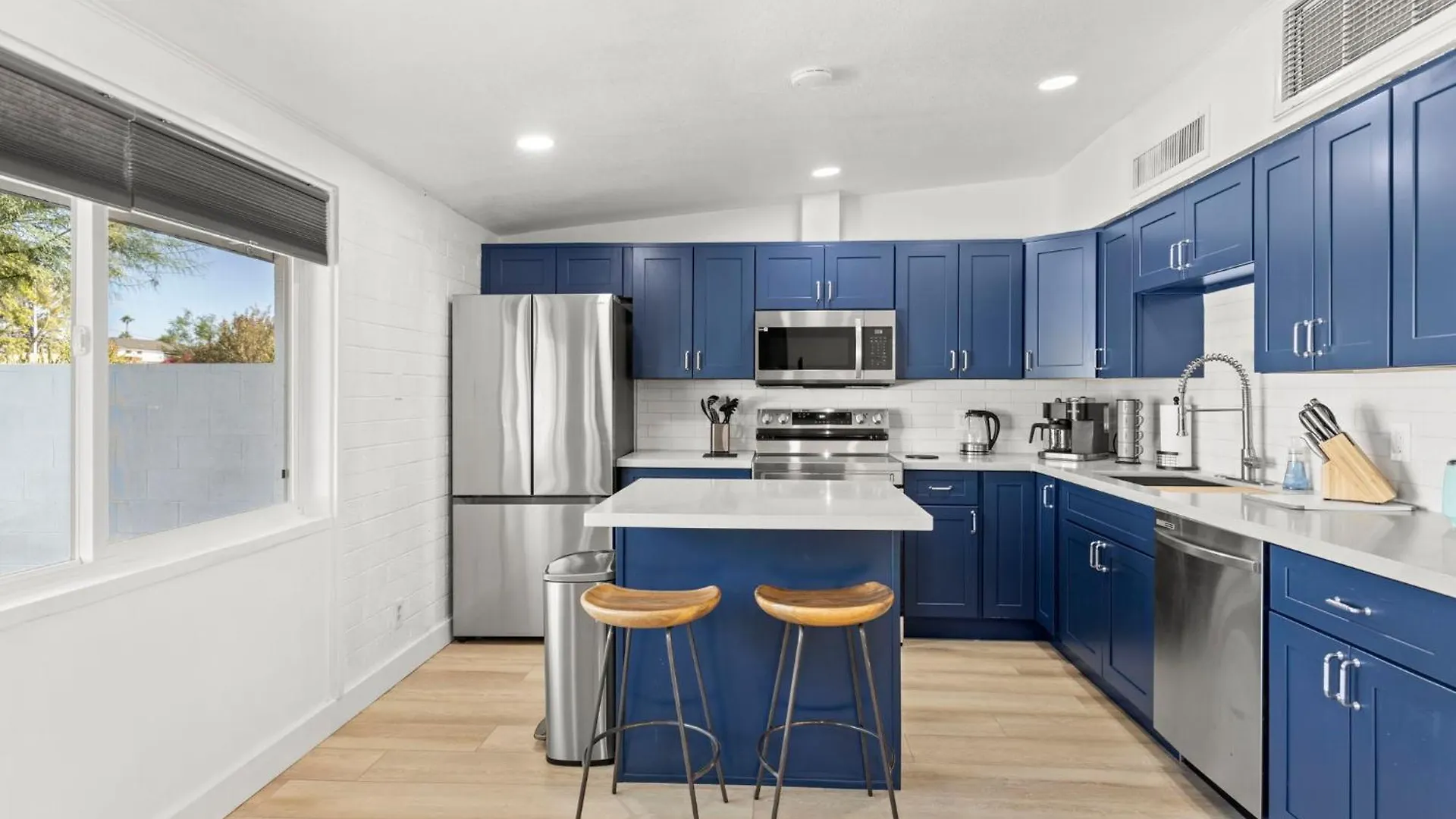 Brand New Home W Parking Blocks From Oldtown- 3C Scottsdale