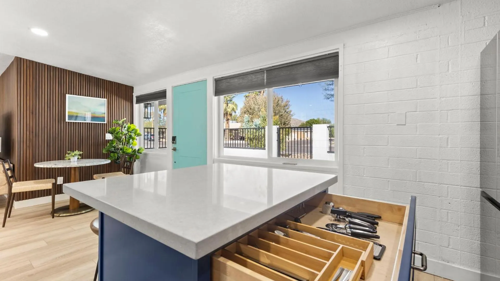 Brand New Home W Parking Blocks From Oldtown- 3C Scottsdale Nyaraló